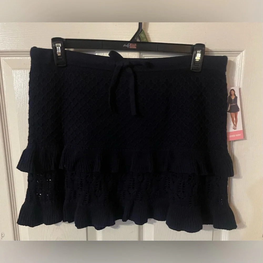 NWT Mills by Millie Bobby‎ Brown Pointelle Tiered Ruffle Mini Skirt Navy Blue XL